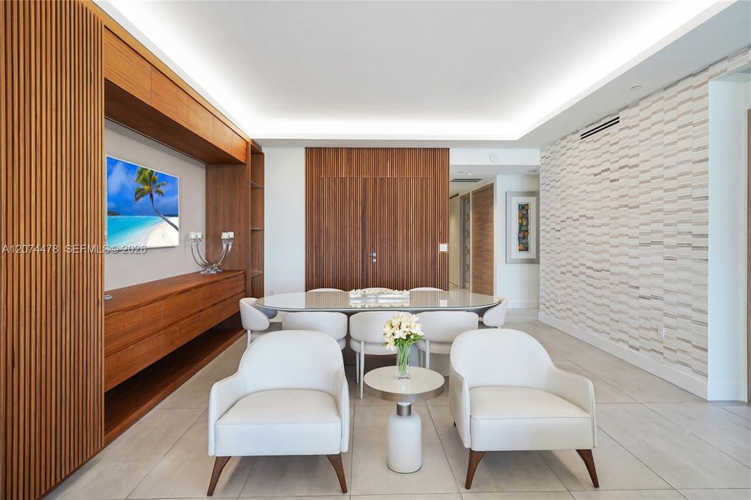 For Sale: $3,850,000 (3 beds, 3 baths, 2560 Square Feet)
