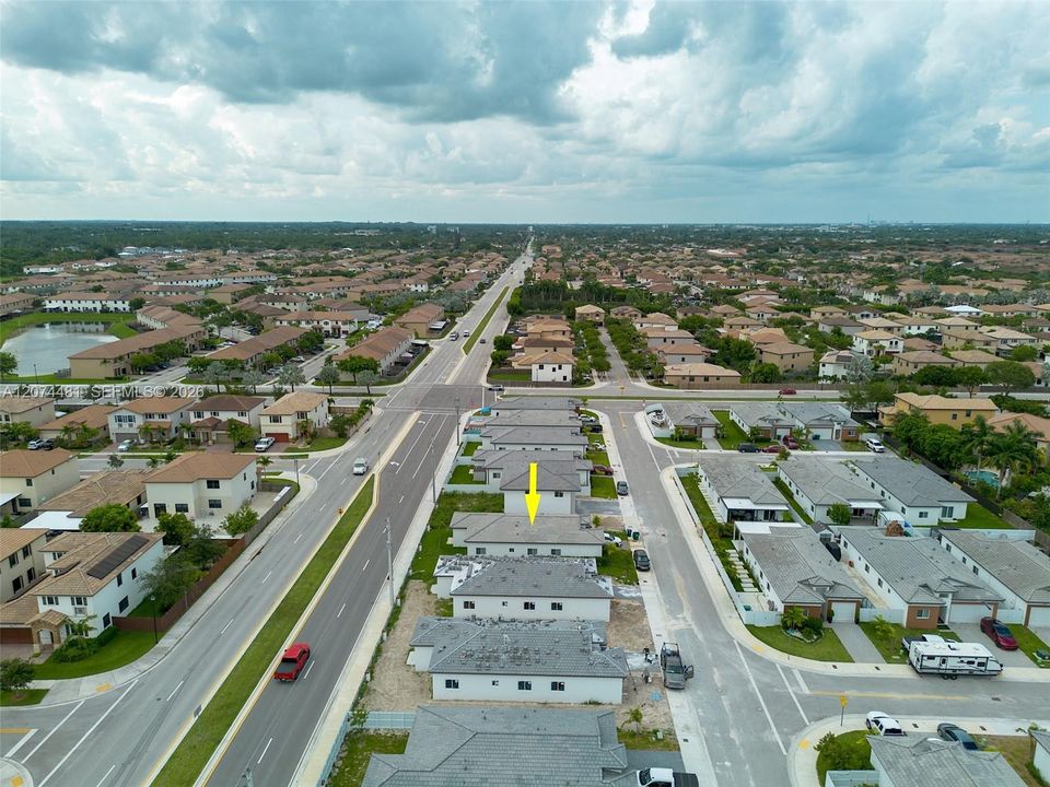 For Rent: $3,950 (4 beds, 2 baths, 1567 Square Feet)