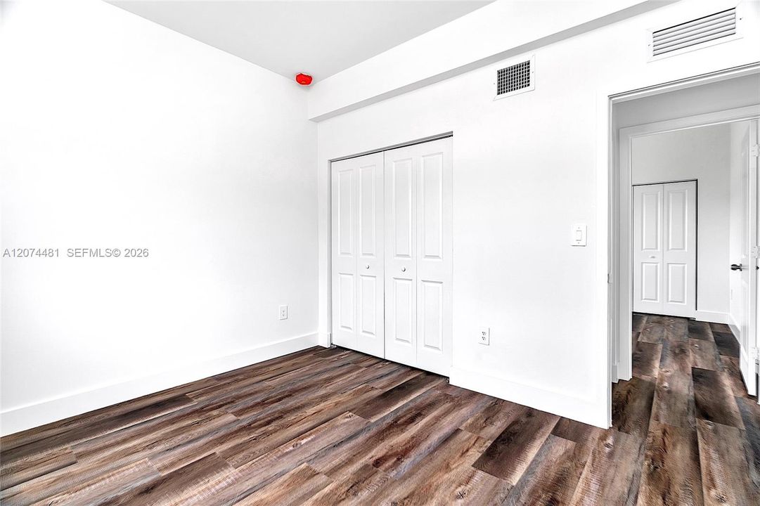 For Rent: $3,950 (4 beds, 2 baths, 1567 Square Feet)