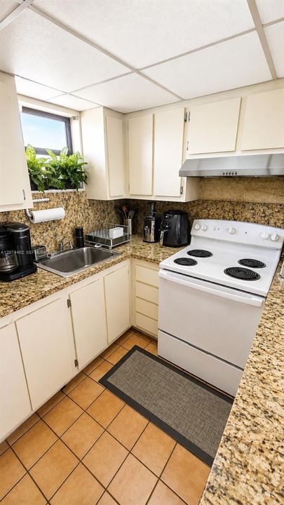 En Venta: $250,000 (1 camas, 1 baños, 710 Pies cuadrados)