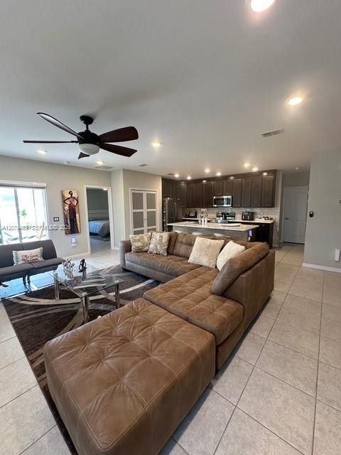 For Sale: $392,500 (3 beds, 2 baths, 1702 Square Feet)