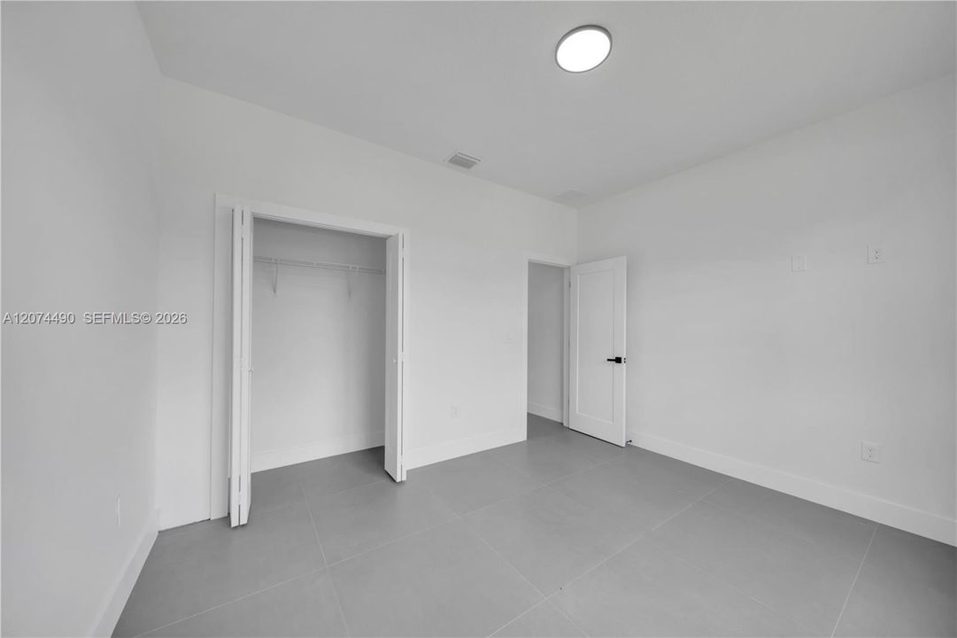 На продажу: $469,900 (4 спален, 3 ванн, 2401 Квадратных фут)