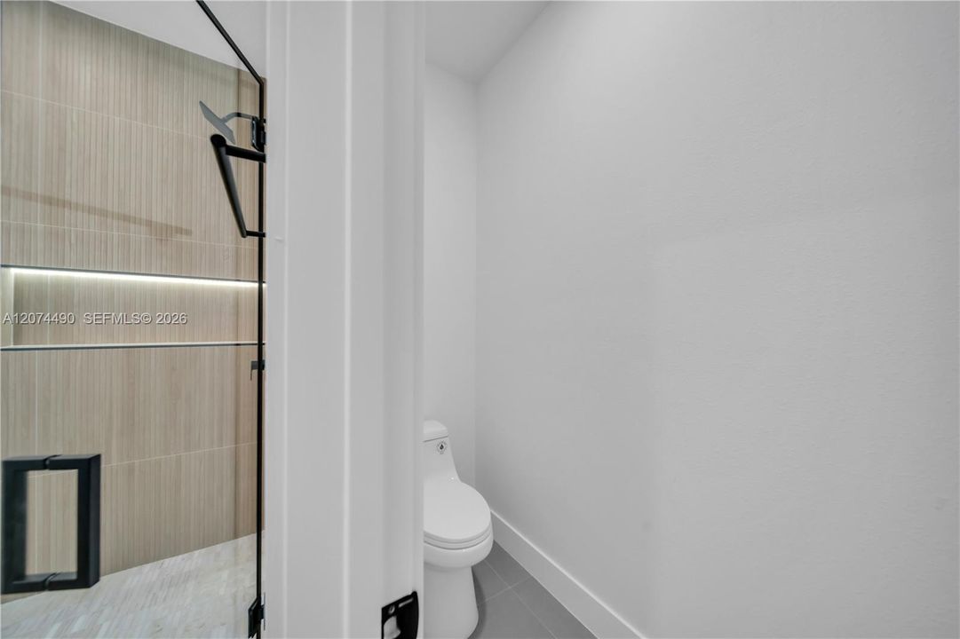 На продажу: $469,900 (4 спален, 3 ванн, 2401 Квадратных фут)