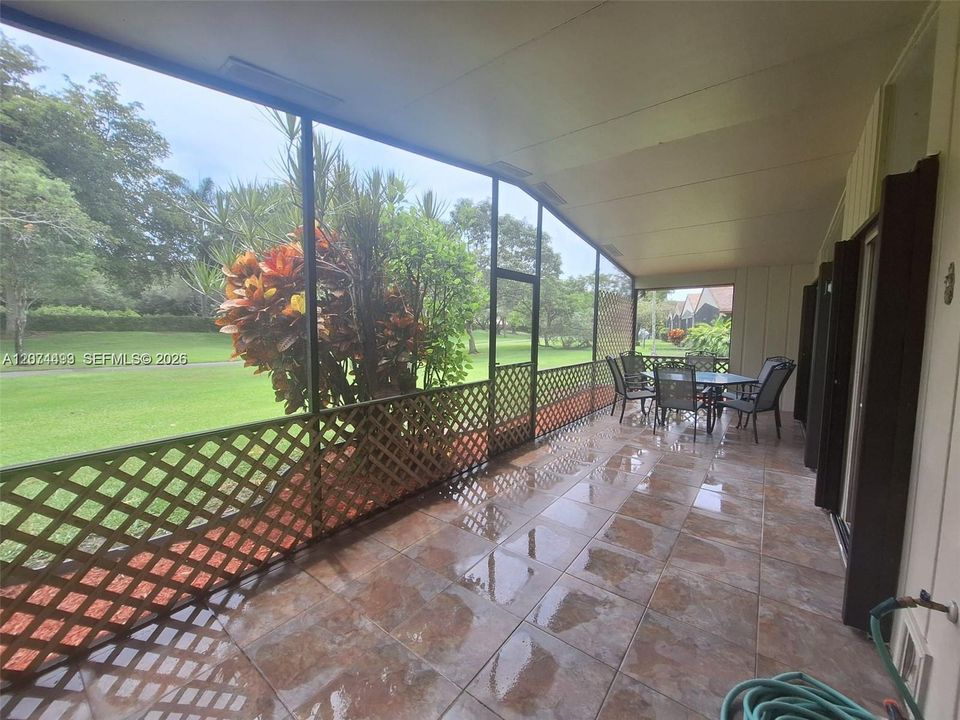 For Rent: $3,250 (3 beds, 2 baths, 1200 Square Feet)