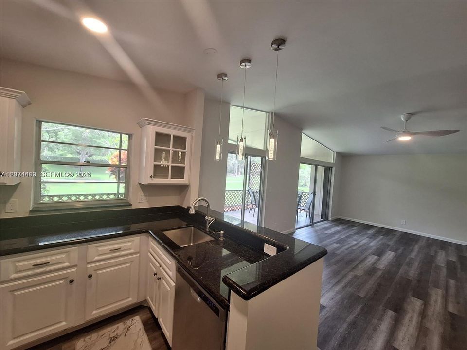 For Rent: $3,250 (3 beds, 2 baths, 1200 Square Feet)