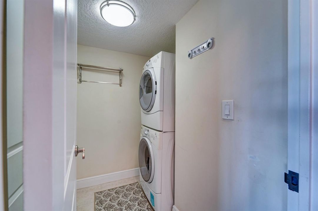 2500 E Las Olas Blvd Apt 403-print-013-0