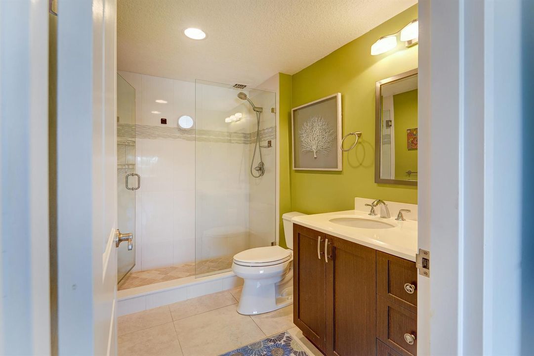 2500 E Las Olas Blvd Apt 403-print-006-0