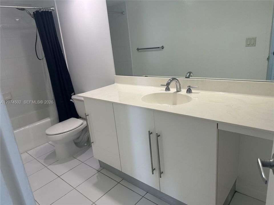 For Sale: $410,000 (2 beds, 2 baths, 1212 Square Feet)