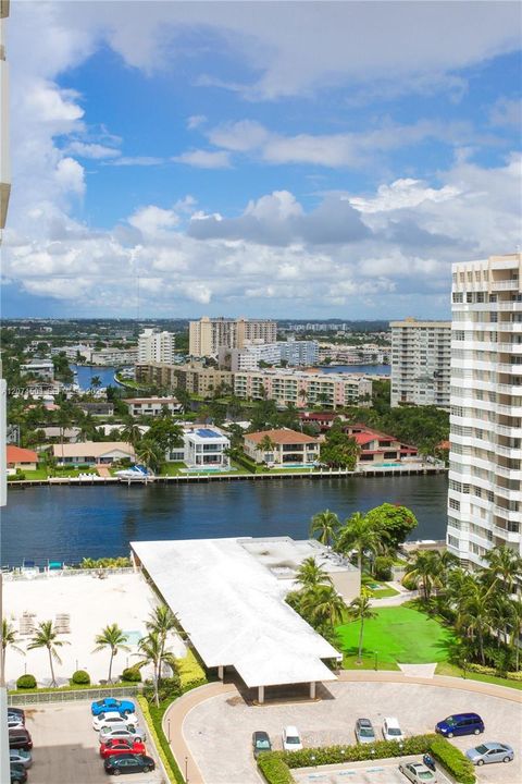 For Rent: $3,400 (1 beds, 1 baths, 870 Square Feet)