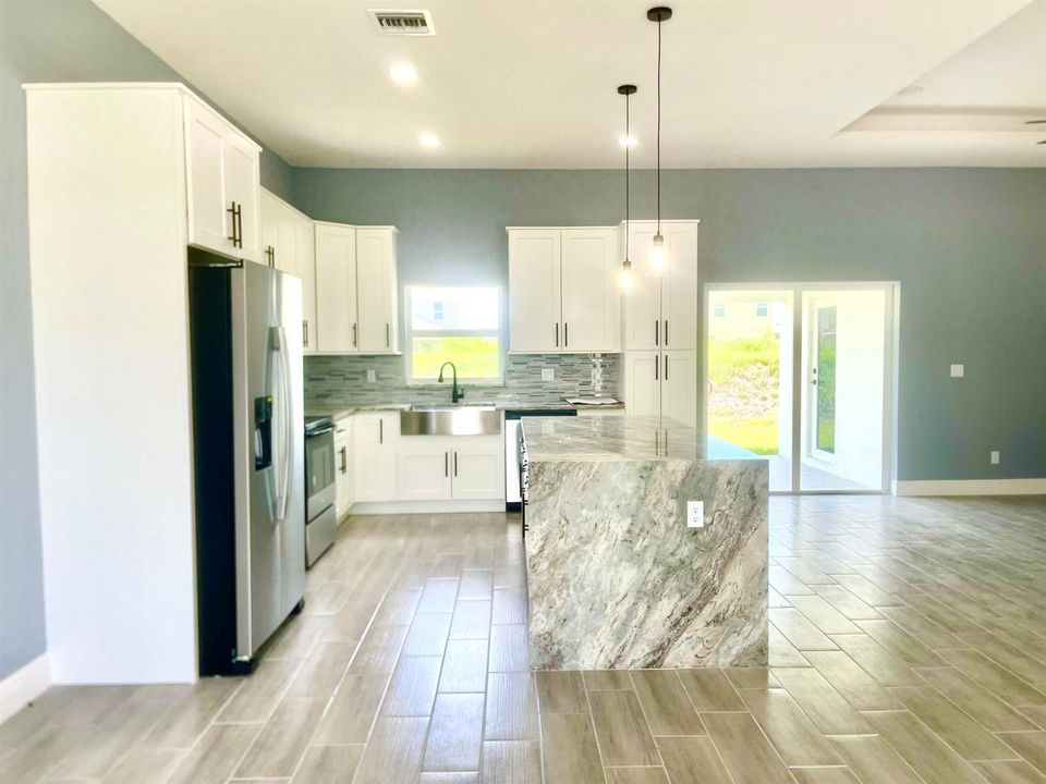 1260kitchen1