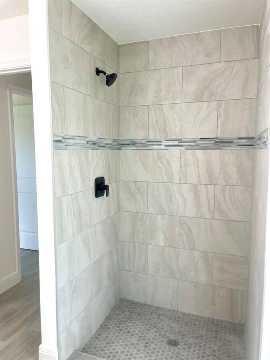 12602bath2