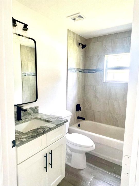 1260 3 bath