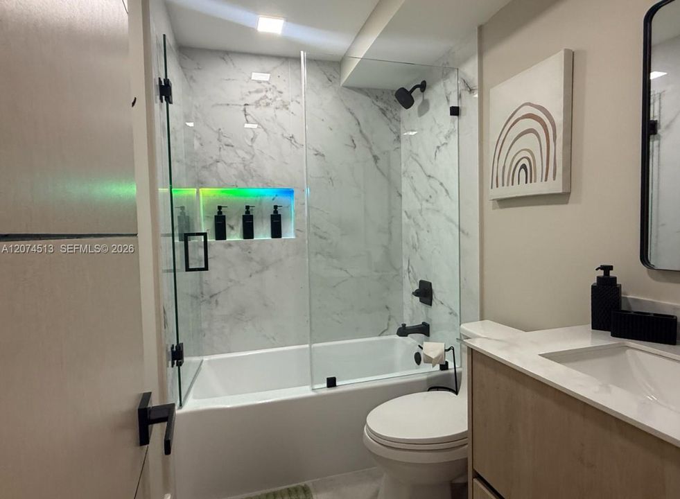 Recently Sold: $455,000 (2 beds, 2 baths, 1160 Square Feet)