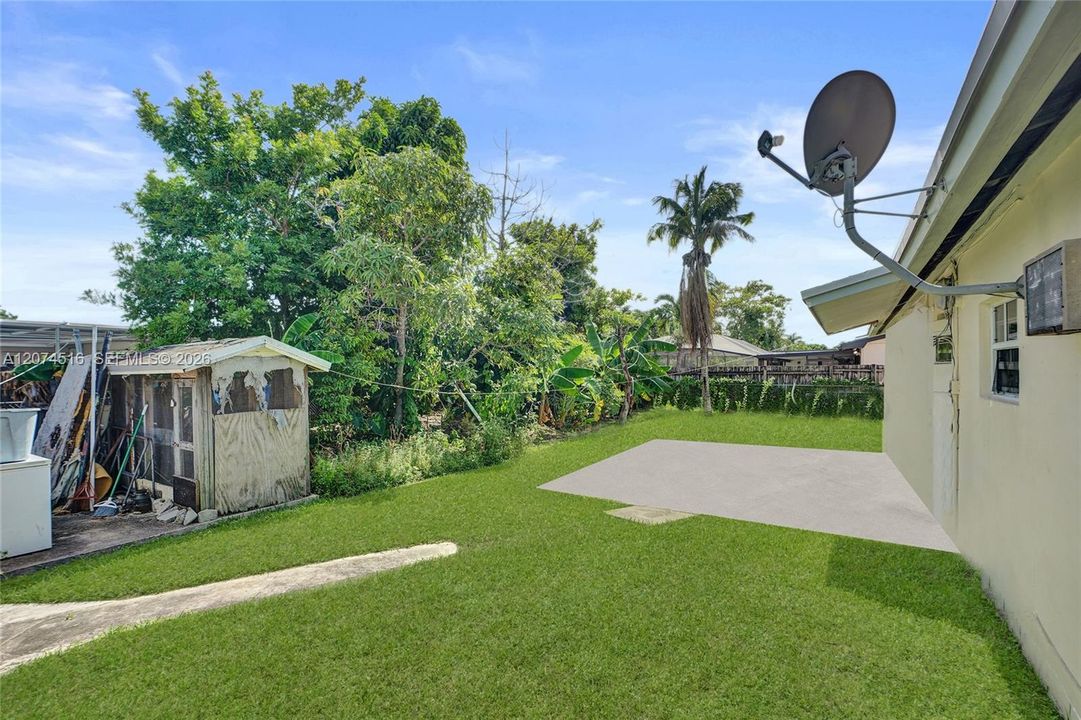 For Sale: $470,000 (3 beds, 1 baths, 1350 Square Feet)