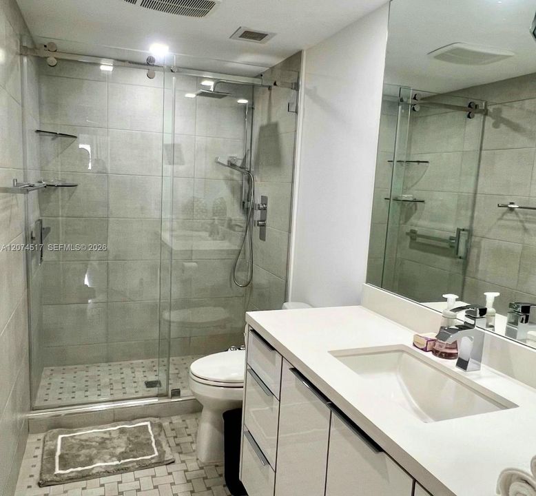 В аренду: $5,000 (2 спален, 2 ванн, 1380 Квадратных фут)