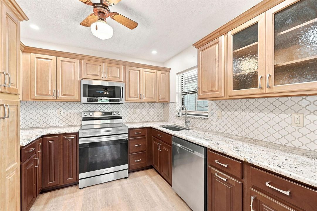 14_kitchen