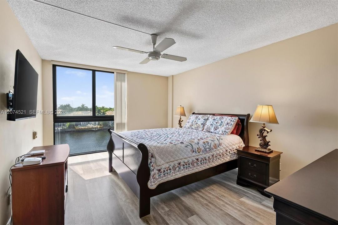 For Rent: $4,500 (2 beds, 2 baths, 1221 Square Feet)