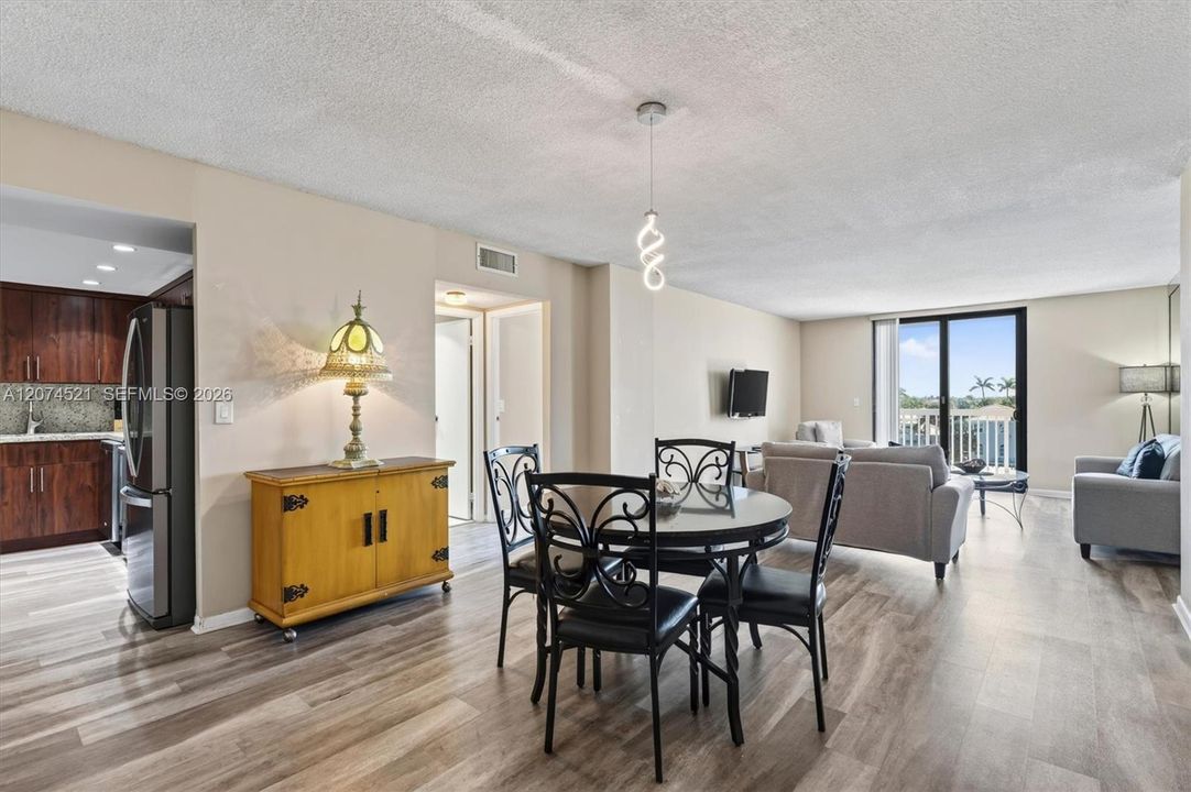 For Rent: $4,500 (2 beds, 2 baths, 1221 Square Feet)