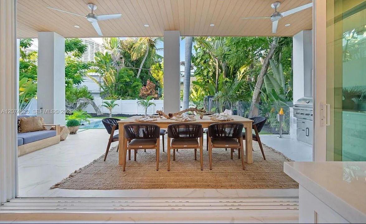 En Venta: $3,200,000 (4 camas, 4 baños, 3436 Pies cuadrados)