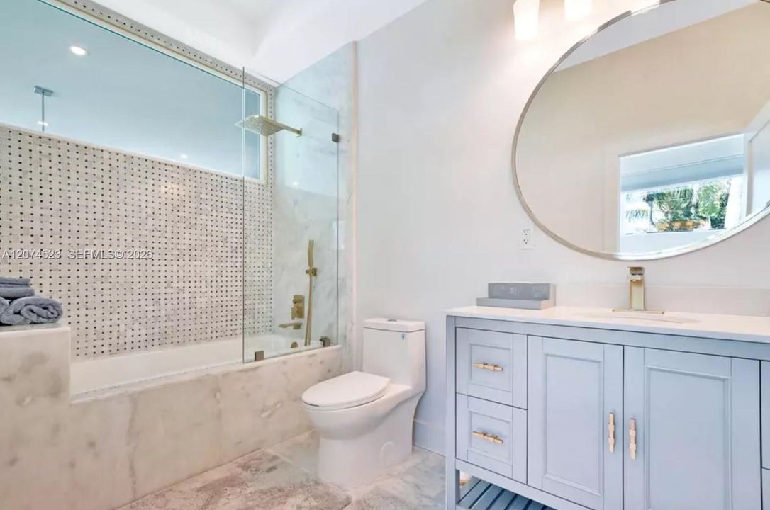 En Venta: $3,200,000 (4 camas, 4 baños, 3436 Pies cuadrados)
