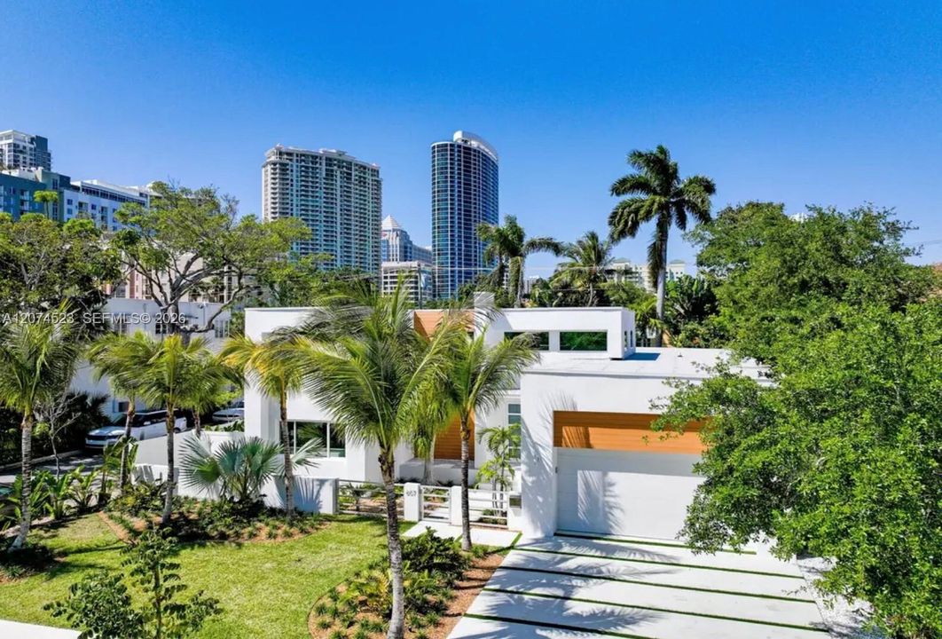En Venta: $3,200,000 (4 camas, 4 baños, 3436 Pies cuadrados)