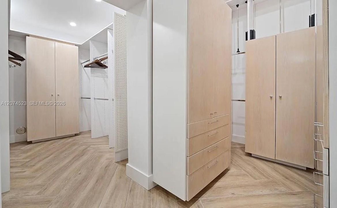 En Venta: $3,200,000 (4 camas, 4 baños, 3436 Pies cuadrados)