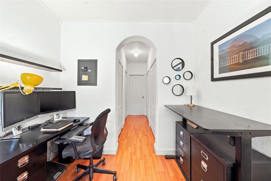 For Sale: $739,900 (4 beds, 2 baths, 2287 Square Feet)