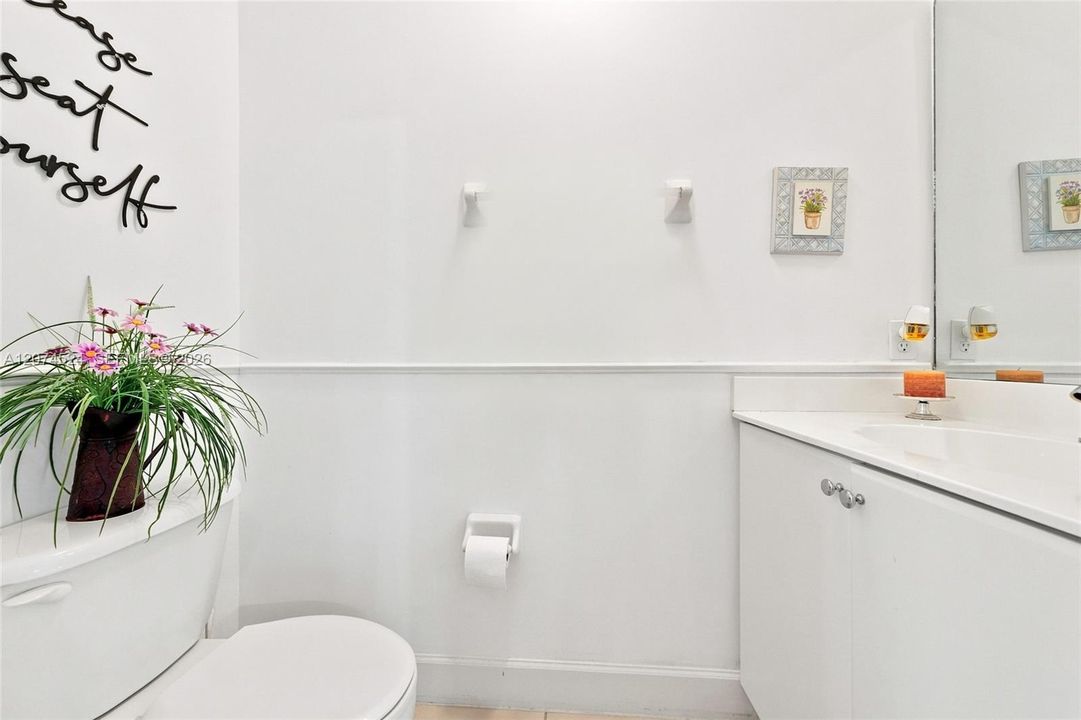 For Sale: $739,900 (4 beds, 2 baths, 2287 Square Feet)