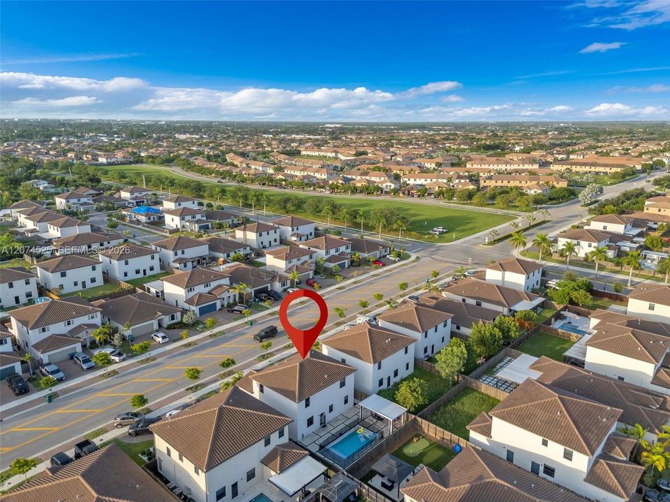 For Sale: $775,000 (5 beds, 3 baths, 2418 Square Feet)