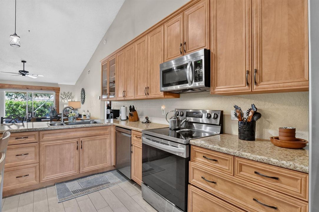 13-11241 Coral Reef Kitchen Detail