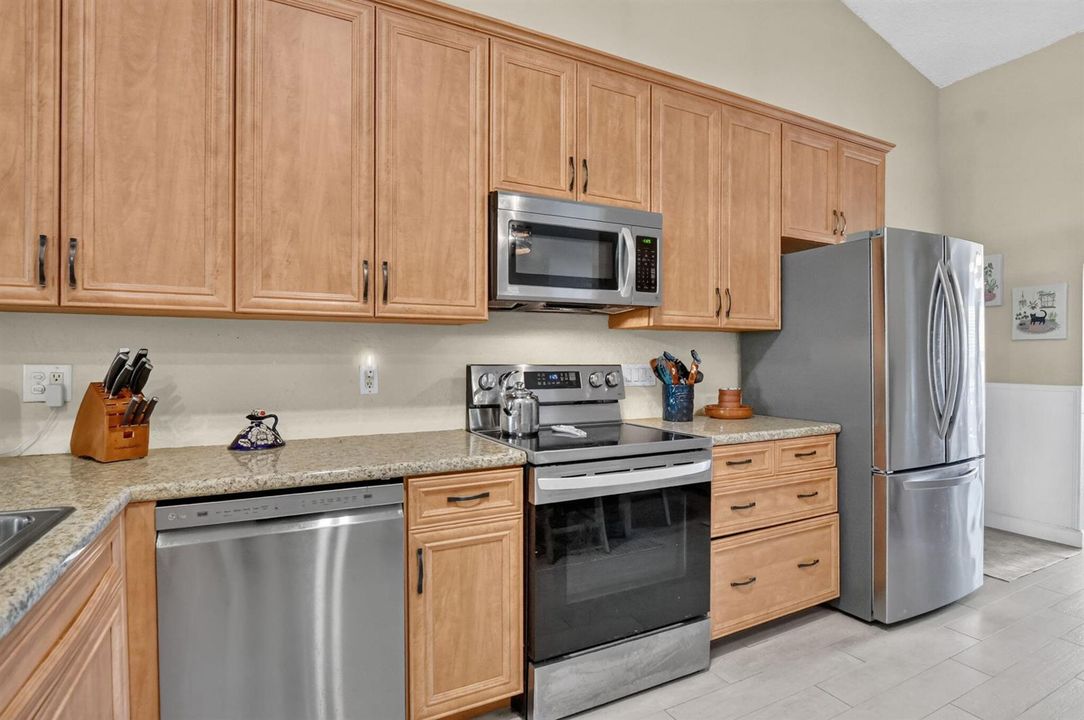 15-11241 Coral Reef Kitchen.