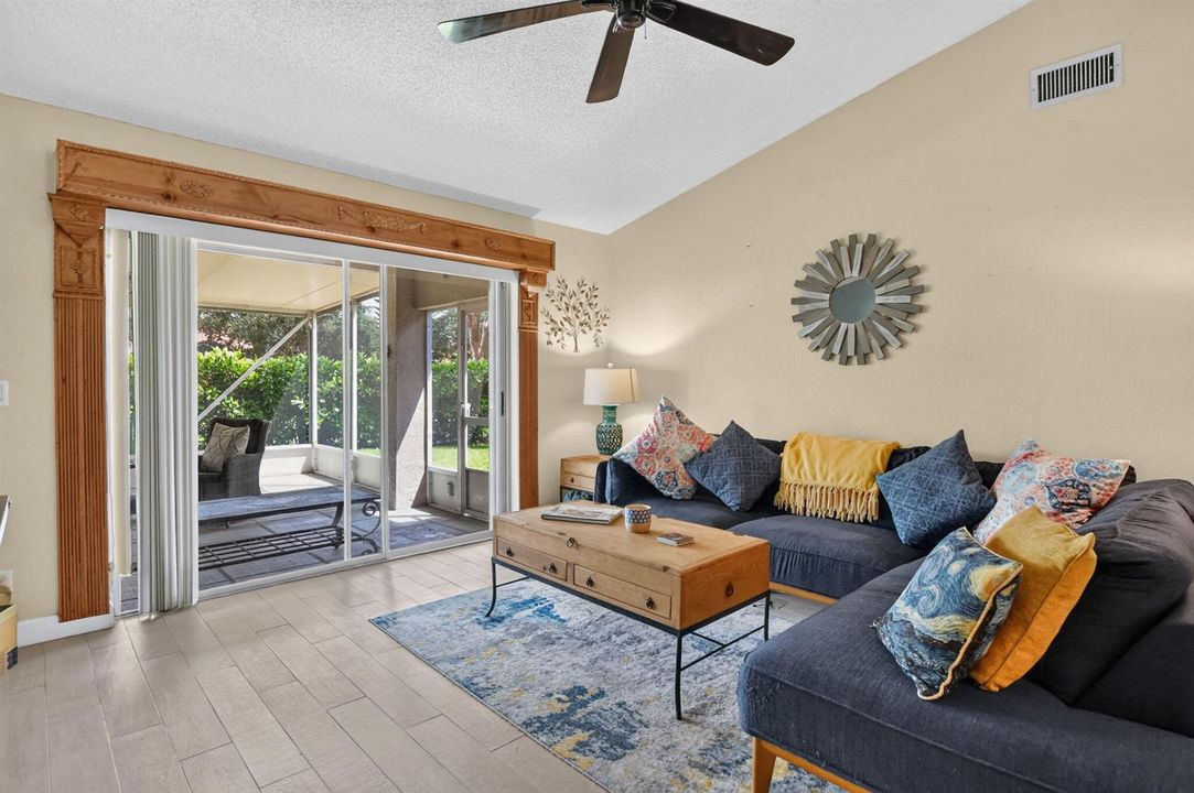 21-11241 Coral Reef Family Room