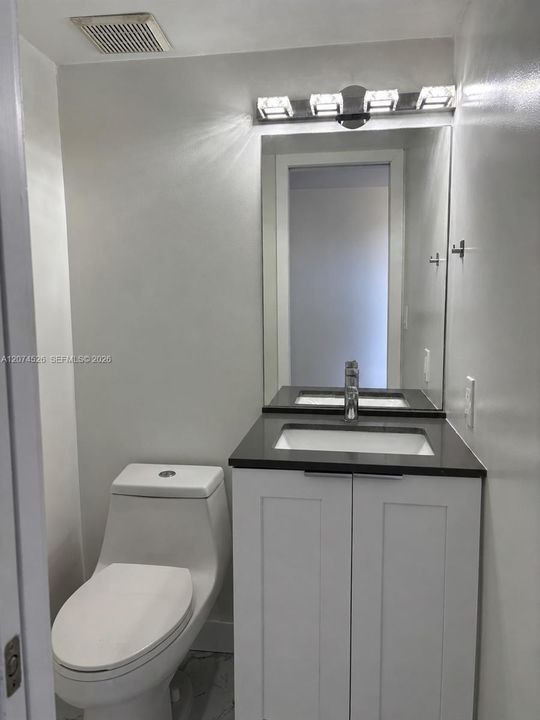 For Rent: $2,850 (3 beds, 2 baths, 1140 Square Feet)