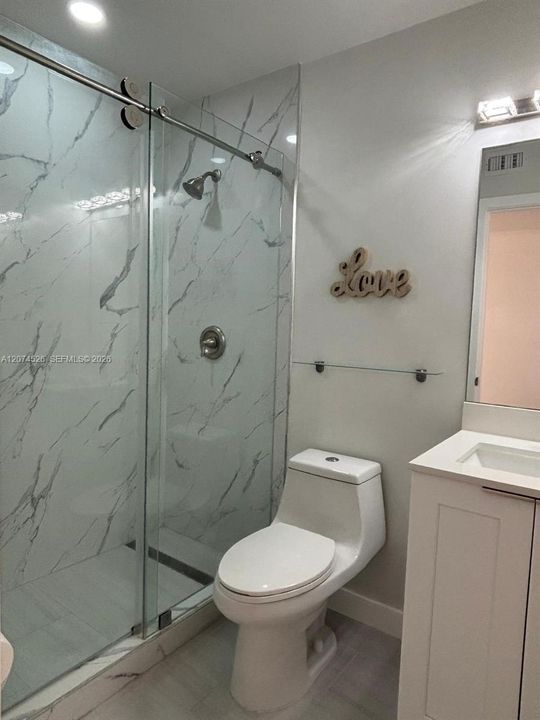 For Rent: $2,850 (3 beds, 2 baths, 1140 Square Feet)