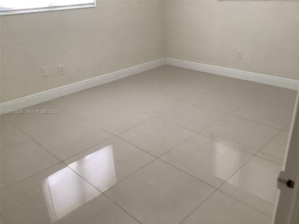 Tile floors 1 of 3 Bedrooms