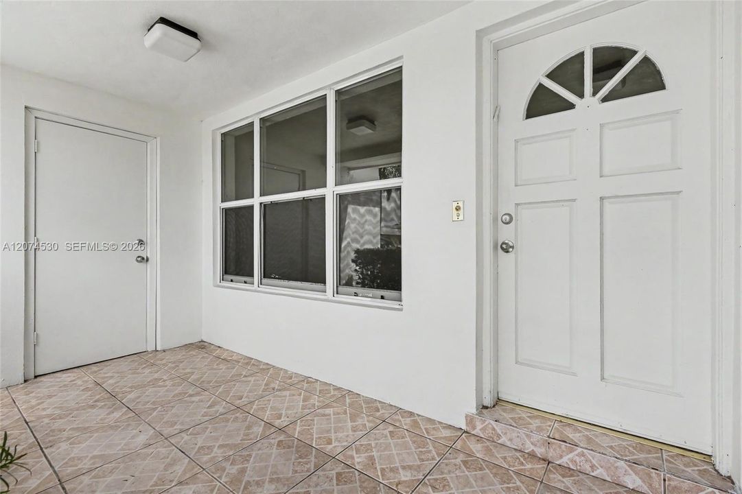For Sale: $650,000 (4 beds, 3 baths, 2352 Square Feet)