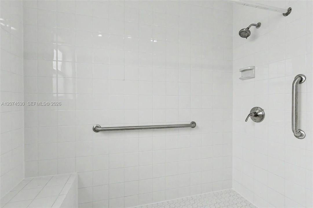 For Sale: $650,000 (4 beds, 3 baths, 2352 Square Feet)