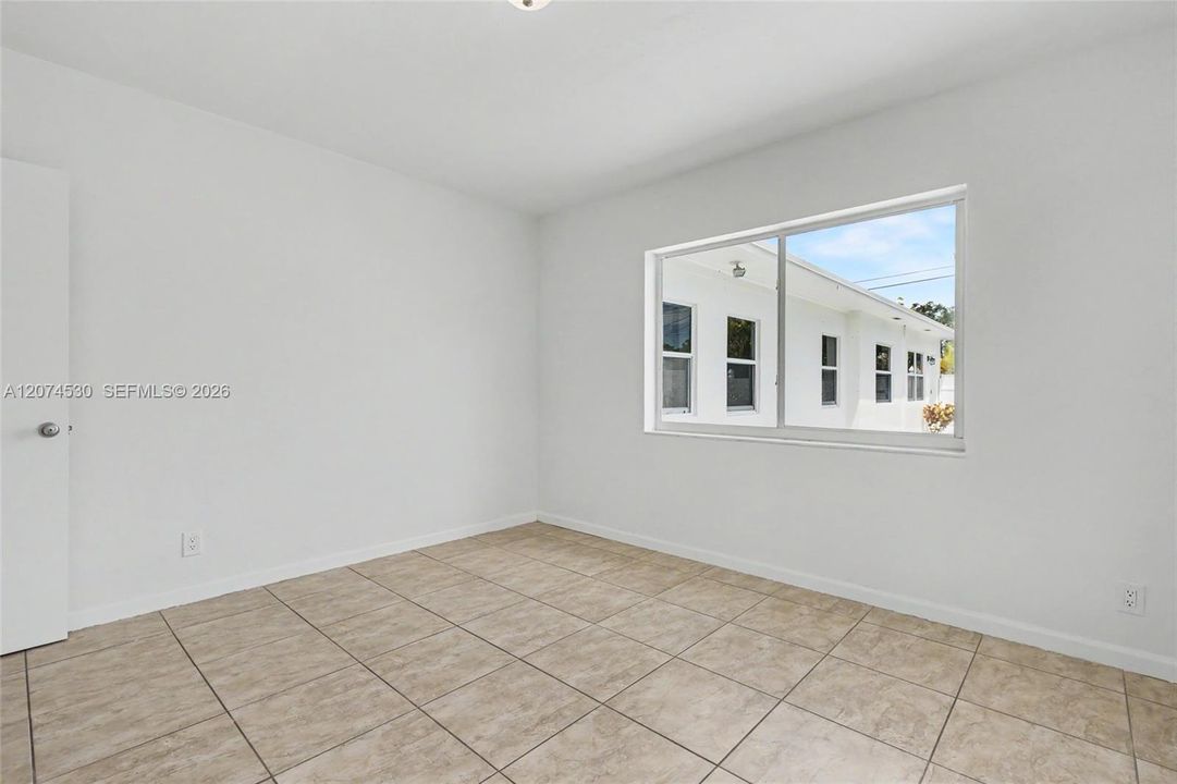 For Sale: $650,000 (4 beds, 3 baths, 2352 Square Feet)