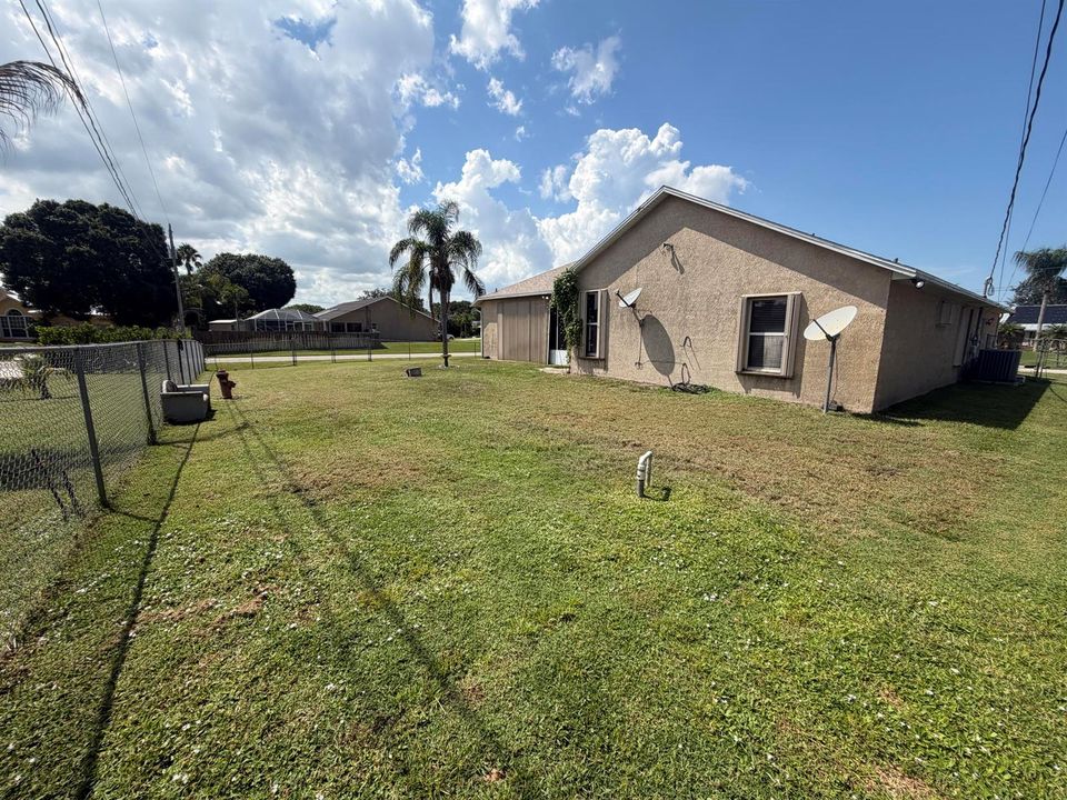 SIDE OF HOUSE