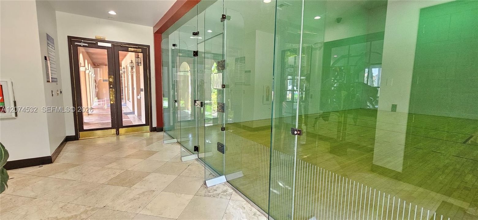 Racquetball court