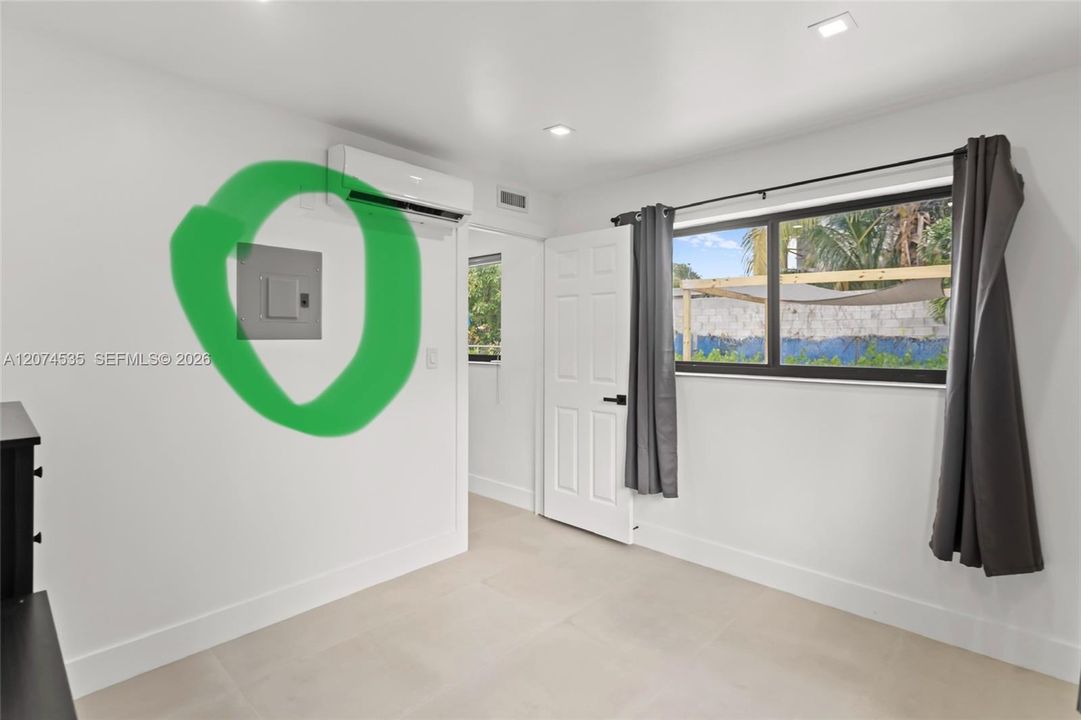 For Rent: $1,750 (1 beds, 1 baths, 460 Square Feet)