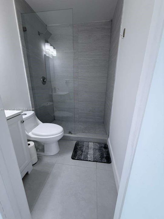 For Sale: $419,900 (2 beds, 2 baths, 882 Square Feet)