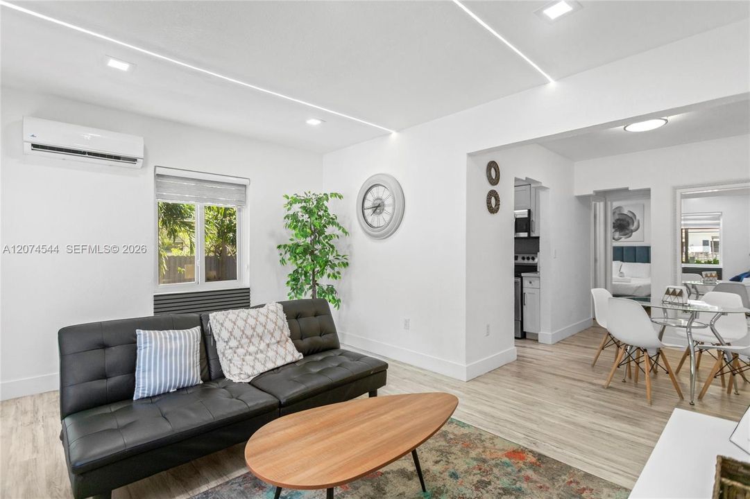 For Rent: $2,100 (1 beds, 1 baths, 600 Square Feet)