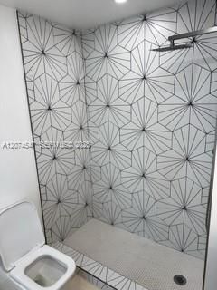 For Rent: $2,700 (1 beds, 1 baths, 835 Square Feet)