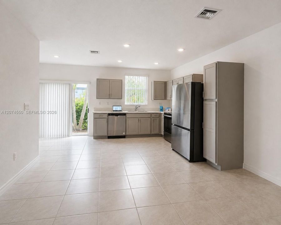 En Venta: $455,000 (3 camas, 3 baños, 1333 Pies cuadrados)