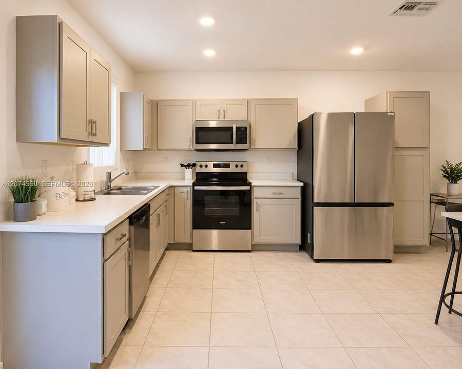 En Venta: $455,000 (3 camas, 3 baños, 1333 Pies cuadrados)