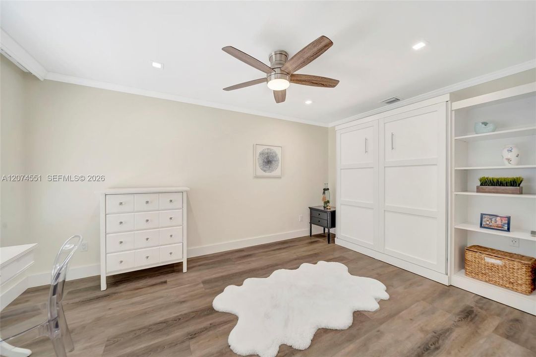 Flex room