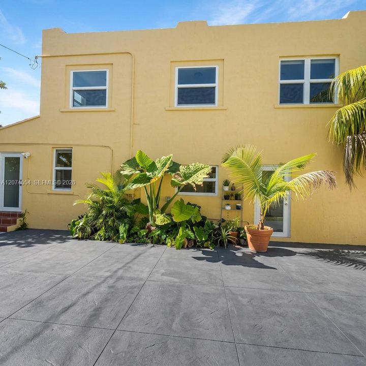 For Sale: $1,000,000 (0 beds, 0 baths, 3177 Square Feet)