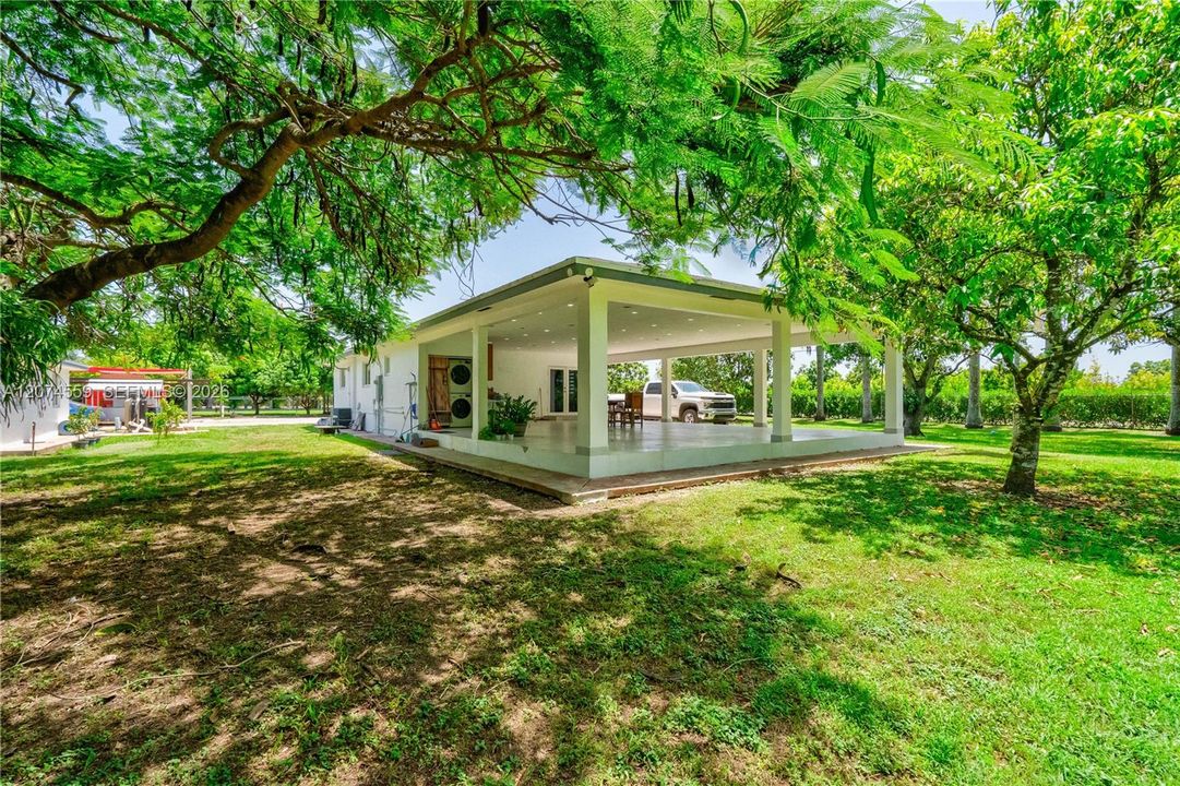 En Venta: $2,800,000 (3 camas, 3 baños, 1905 Pies cuadrados)