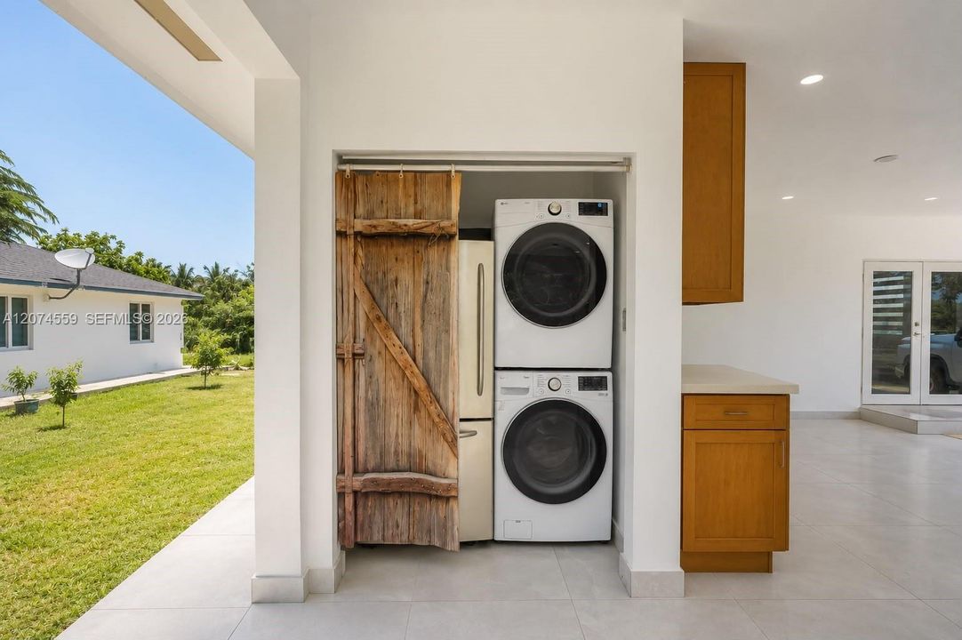 En Venta: $2,800,000 (3 camas, 3 baños, 1905 Pies cuadrados)
